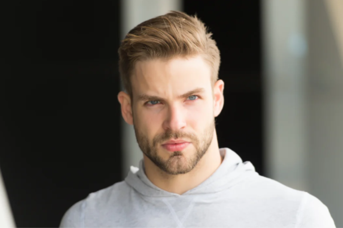 Best Hairstyle for Heart-Shaped Face Men