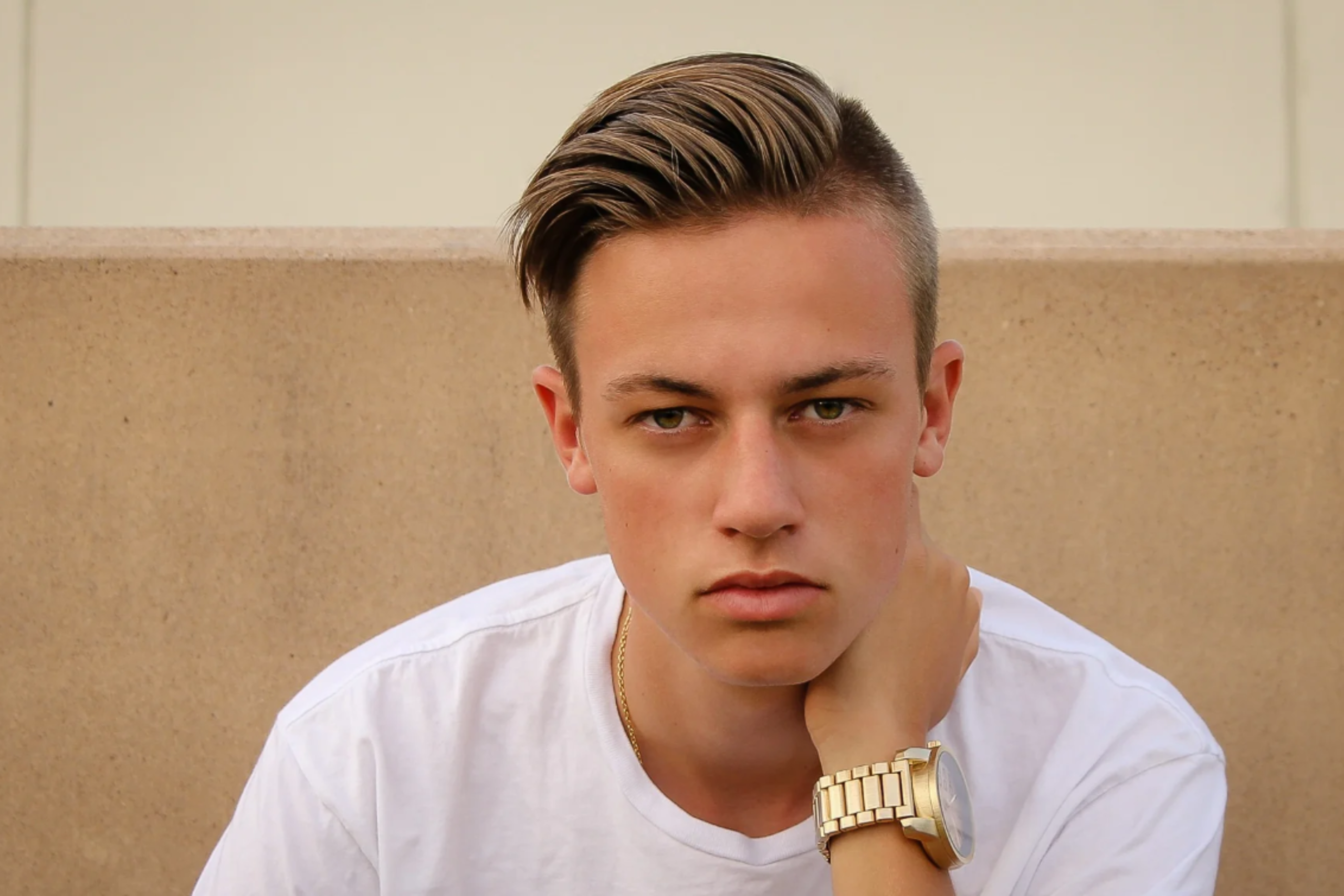 Best Hairstyles for 1A Hair Type for Men