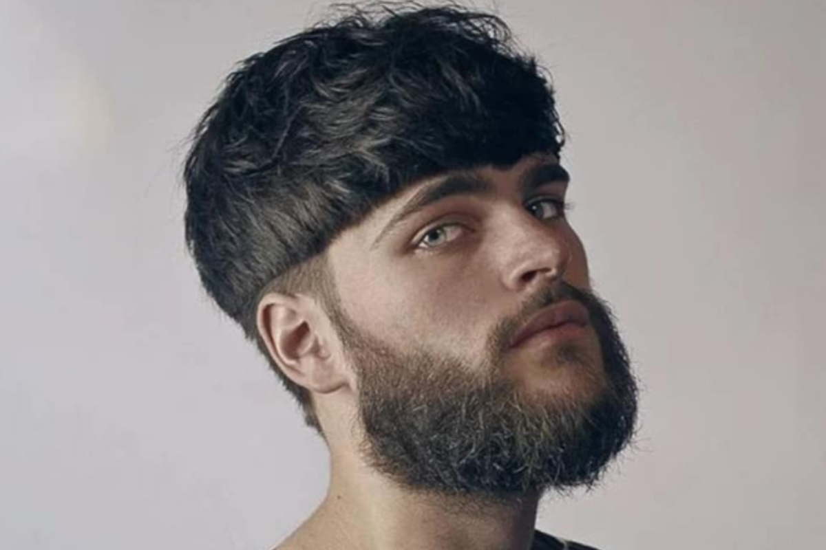 Bowl Cuts or Mushroom Cuts