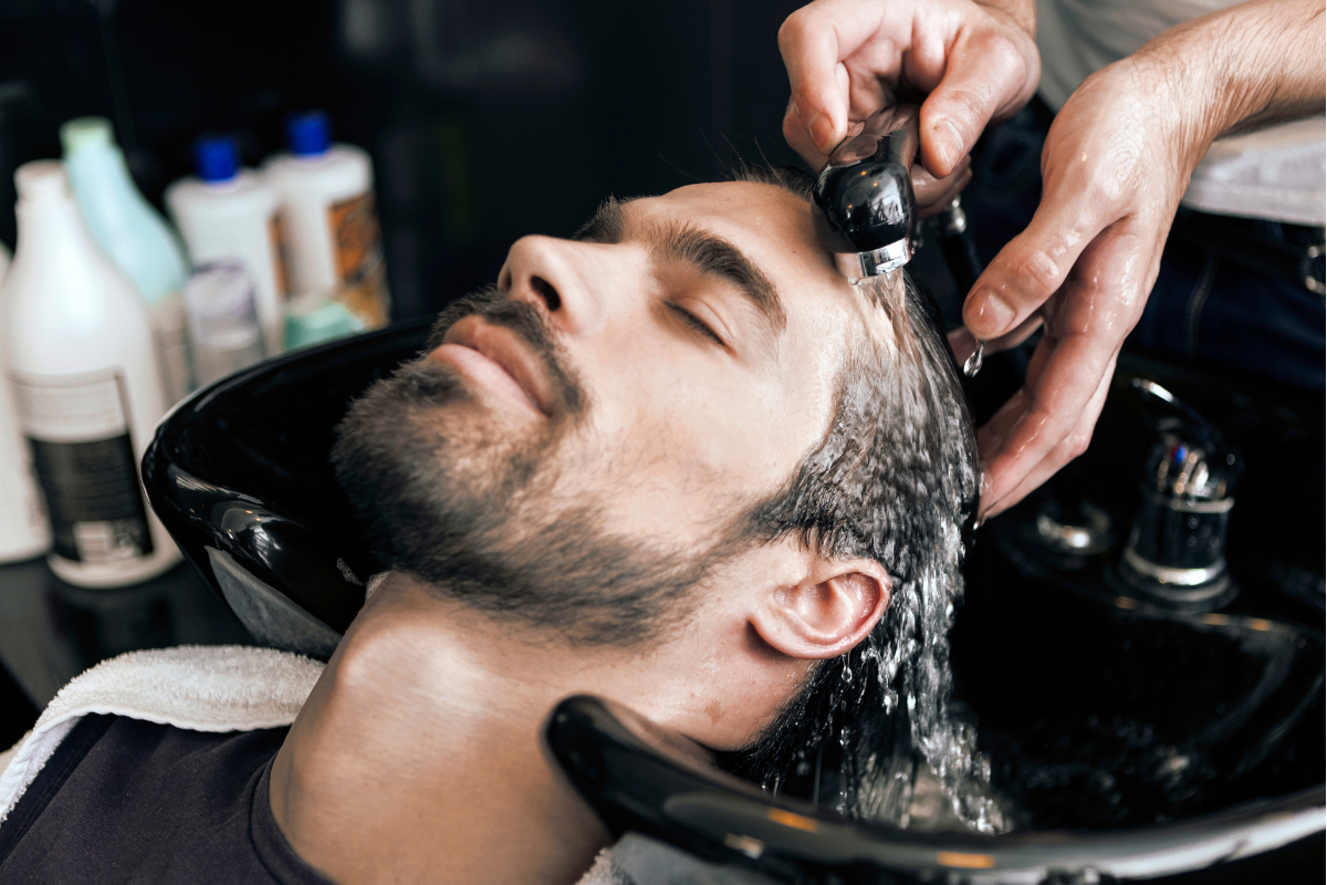 What Shampoo to Use to Wash Out Hair Dye