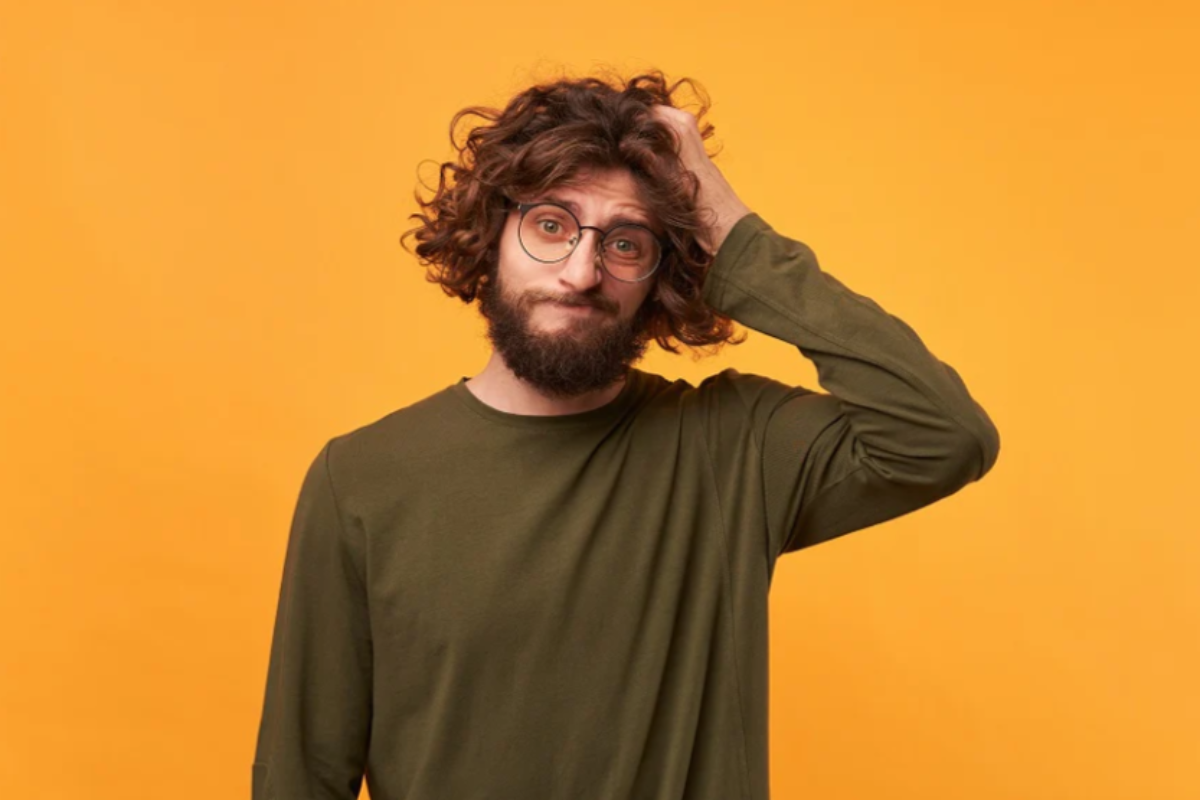 How to Style Long Curly Hair Men Without Frizz or Fuss